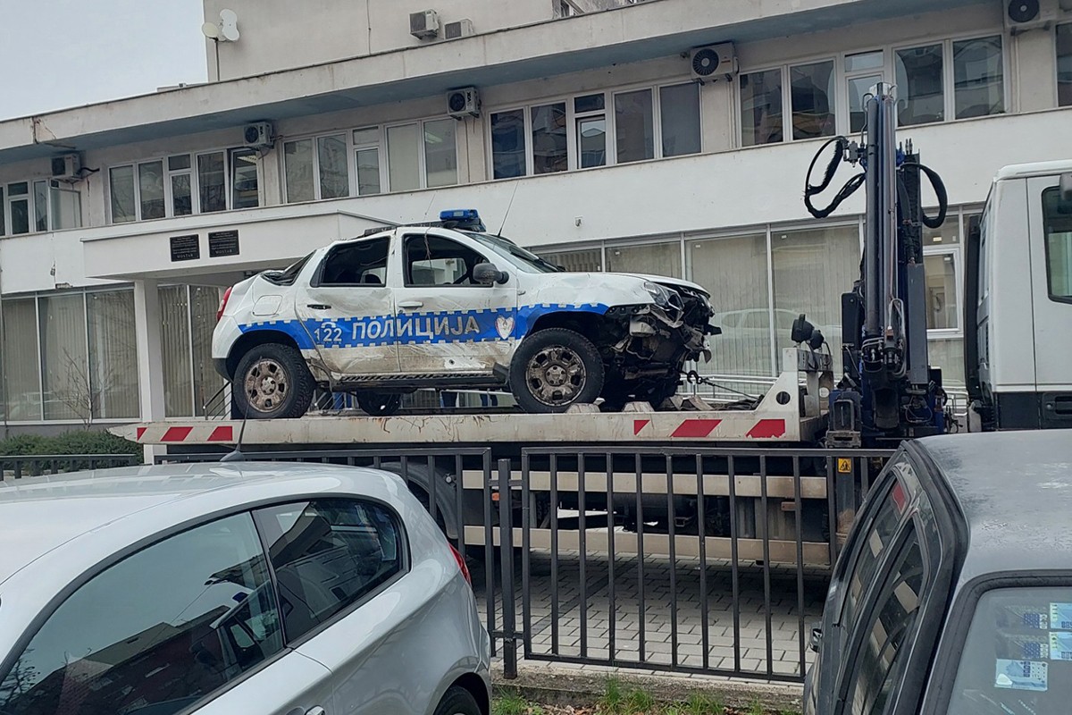 Pucao na policiju, ukrao im auto pa sletio s puta