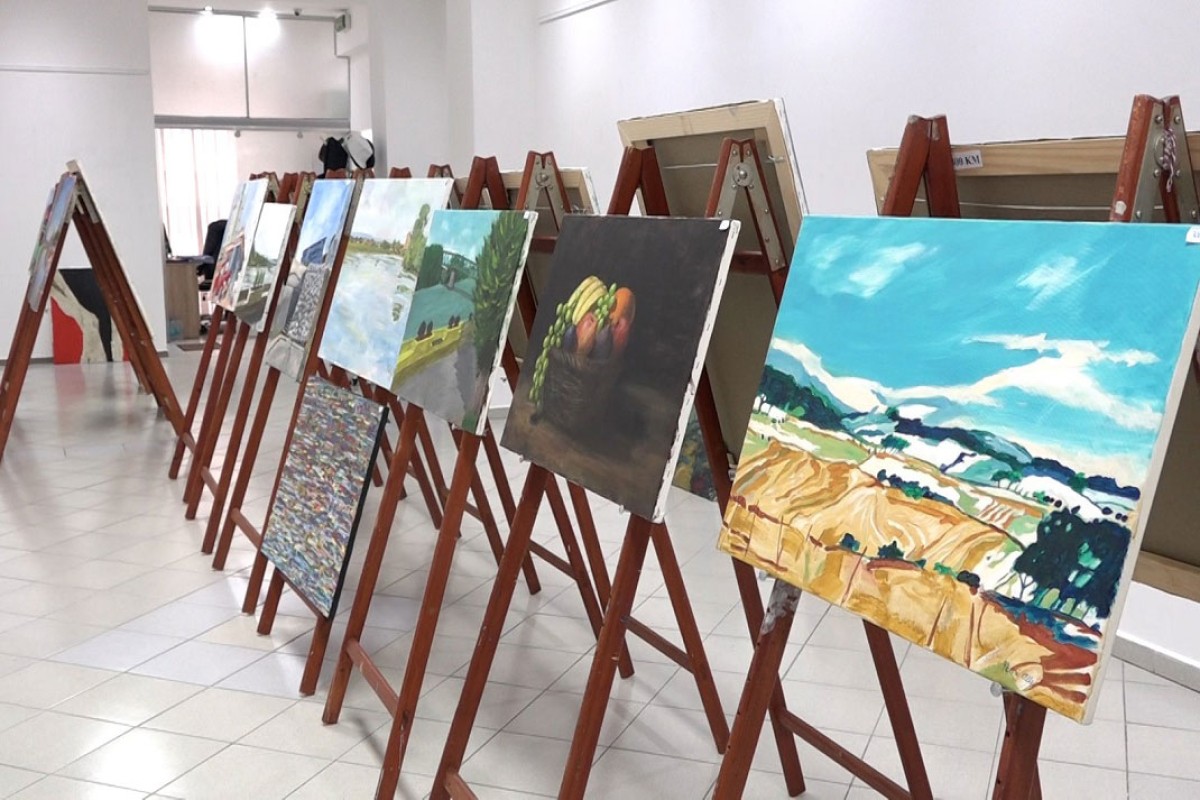 Umjetničke slike za Maju i Elenu