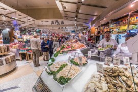 Građani Sarajeva pohrlili kupovati u Istočnom Sarajevu, stvorene ...
