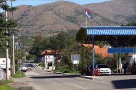 Obijene tri srpske kuće u Suvom Dolu kod Lipljana
