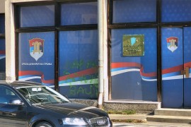 Na prostorijama SDS-a u Palama osvanuo grafit