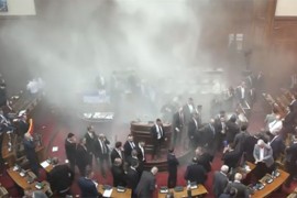 Stigla krim-policija, počeo uviđaj u Skupštini Srbije