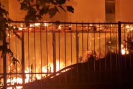 Veliki požar u Kragujevcu: Tri osobe izvučene iz zapaljenog stana