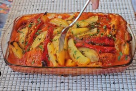 Posne punjene paprike sa pirinčem: jednostavan recept  (VIDEO)