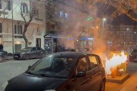 Haos na ulicama Soluna: Čuju se eksplozije (VIDEO)