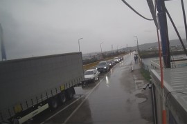 Gužva u Gradišci na izlazu, na prelazu Šepak u oba pravca