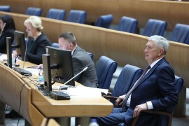 Burna rasprava poslanika SNSD i SDA u Sarajevu: Ko se osjeća ...