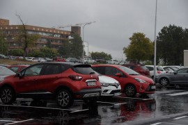 Garaža kod UKC-a možda ide u ruke privatnika