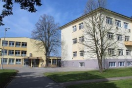 Obustavljena nastava u osnovnim i srednjim školama u Derventi