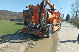 Mještani banjalučkog naselja: Godinama otpad iz cisterni završava u ...