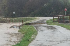 Voda srušila most u Banjaluci