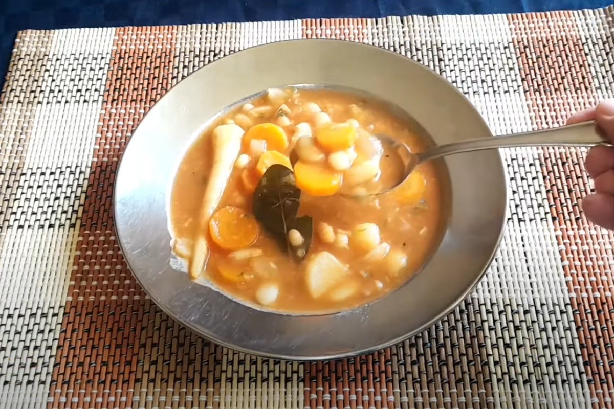 Posni pasulj na vodi je recept koji svi obožavamo