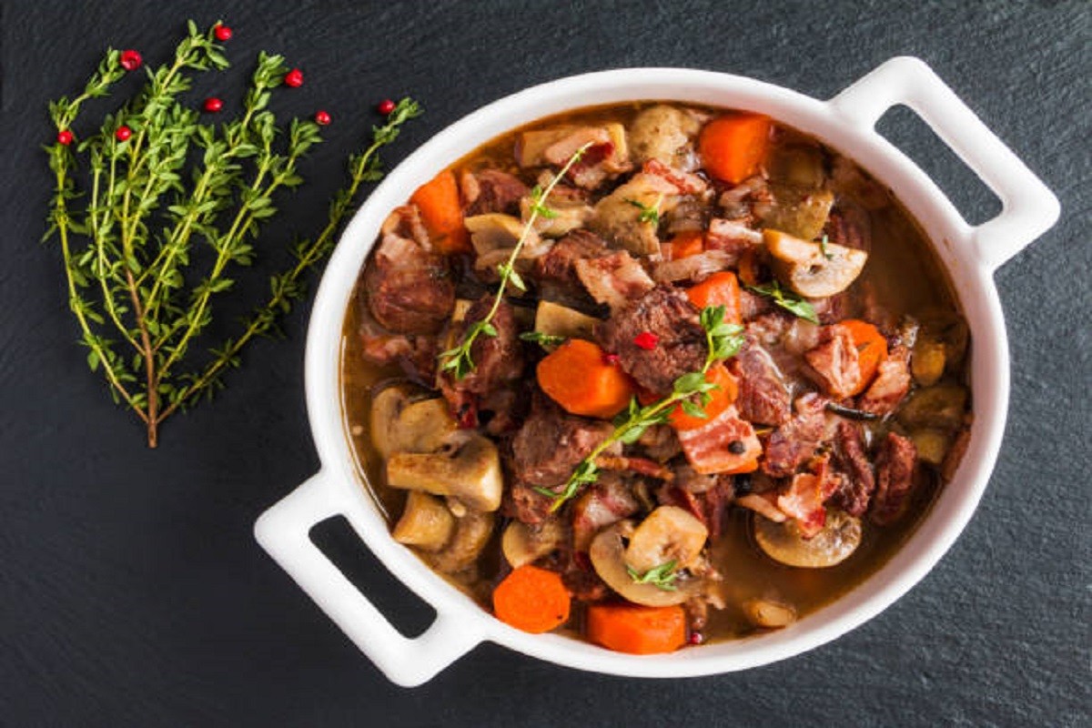Recept za svinjski gulaš sa pečurkama