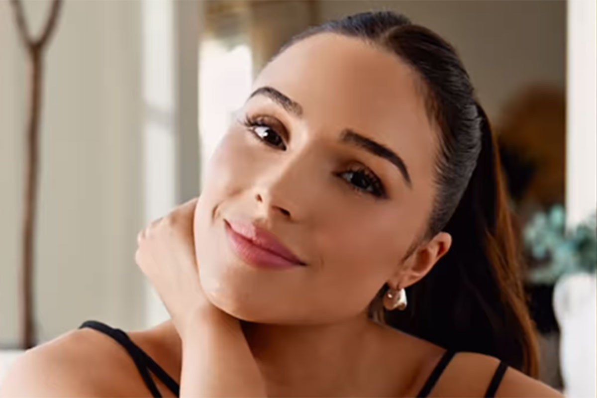 Jedna od najljepših žena svijeta trudna (FOTO)