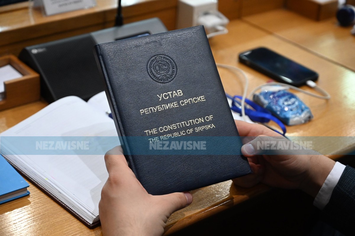 SDA i DF pisali Stevandiću: Stavite van snage Odluku o Nacrtu ustava Srpske