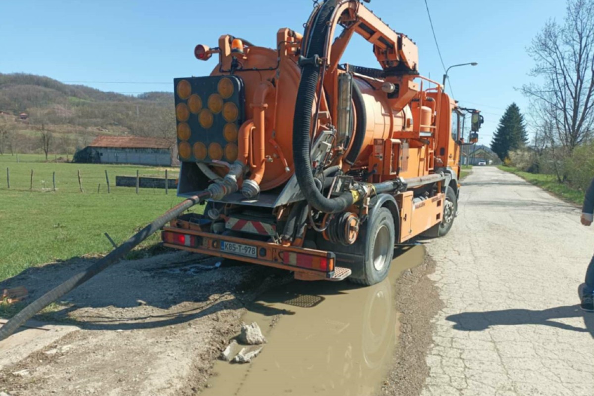 Mještani banjalučkog naselja: Godinama otpad iz cisterni završava u Vrbanji