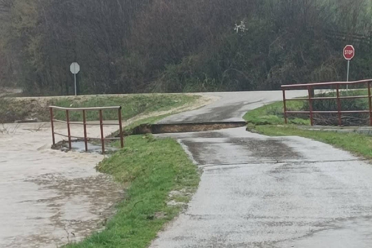 Voda srušila most u Banjaluci