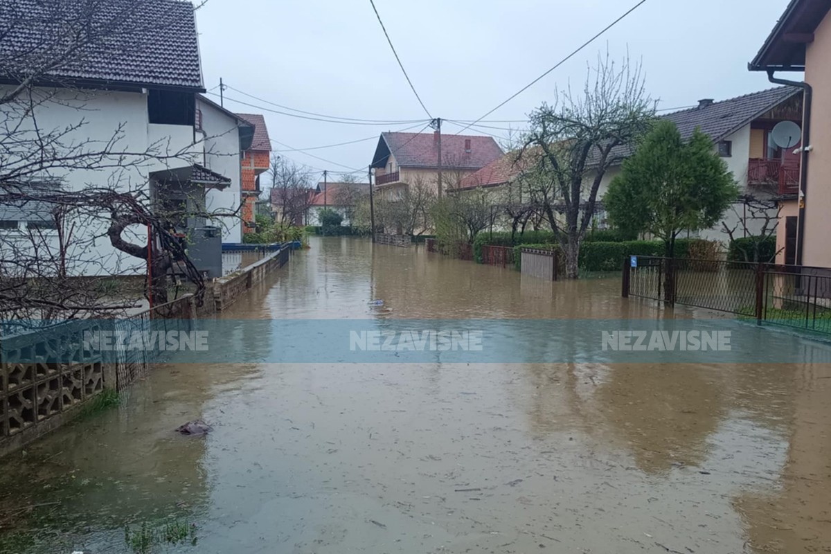 Stanje prirodne nesreće u Sanskom Mostu i Velikoj Kladuši