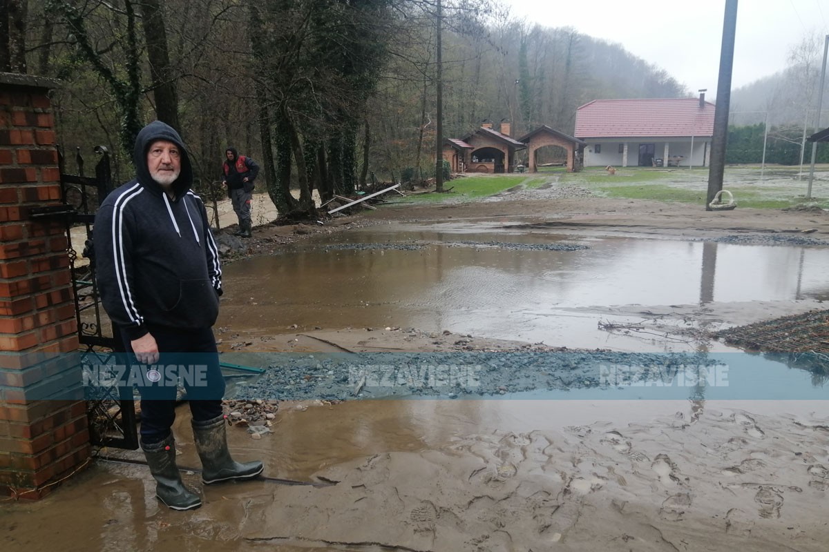 "Kada sam vidio kako voda nadire i ruši sve, pobjegao sam"