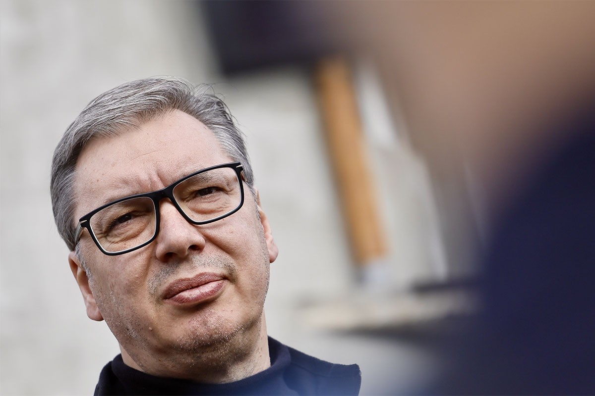 Vučić se oglasio na TikToku, objavio neobične fotografije