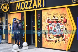 Maskirani napadač opljačkao kladionicu u Banjaluci, policija traga za ...