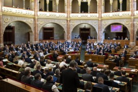 Mađarska namjerava uvesti mogućnost oduzimanja državljanstva