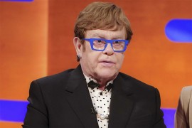 Elton Džon otkrio šta želi da piše na njegovom spomeniku