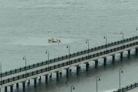 Srušio se helikopter u Njujorku, ima žrtava (VIDEO)