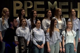 Učenici iz Gradiške organizovali priredbu "Za dobra stara vremena"