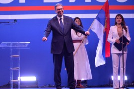 Vučić iznio pet zahteva na saboru "Ne damo Srbiju"