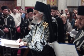 Mitropolit Jefrem u ponoć služio Vaskršnju liturgiju
