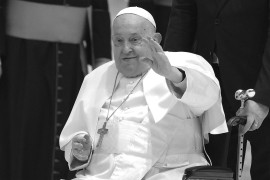 Umro papa Franjo