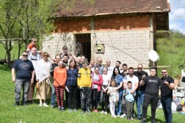 Banjalučki humanitarci opet pokazali veliko srce: Konvoj ljubavi za ...