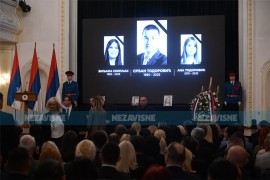 Komemoracija Srđanu Todoroviću, supruzi Biljani i kćerki Ani ...