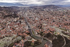 Gostima kafića glava u Srpskoj, noge u FBiH
