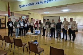 Takmičenje iz informatike: Pobjednici Teodora iz Gradiške i Marko iz ...