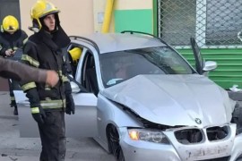 Automobil uletio na autobusko stajalište u Novom Sadu i "pokosio" dva ...