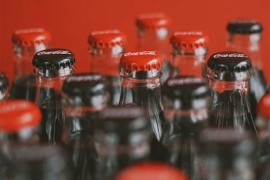 Koka-kola nadmašila procjene prihoda ali strahuje od tarifne politike