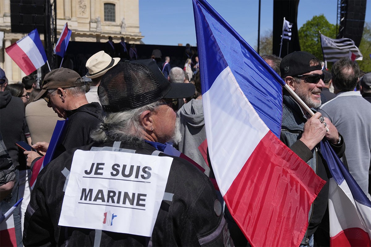 U Parizu skup podrške Marin Le Pen