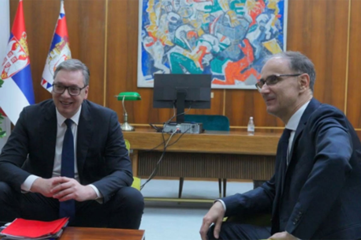 Vučić se sastao sa mandatarom Macutom
