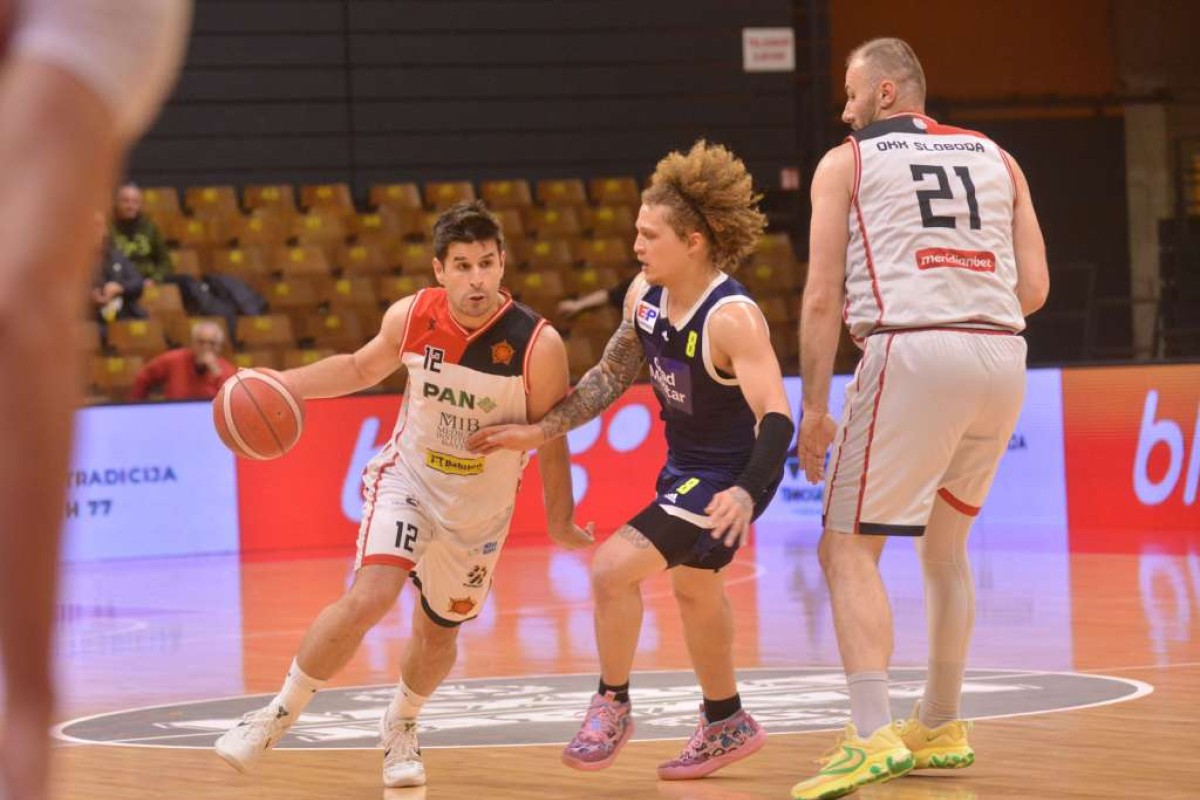 Sloboda ubjedljiva protiv Mostara
