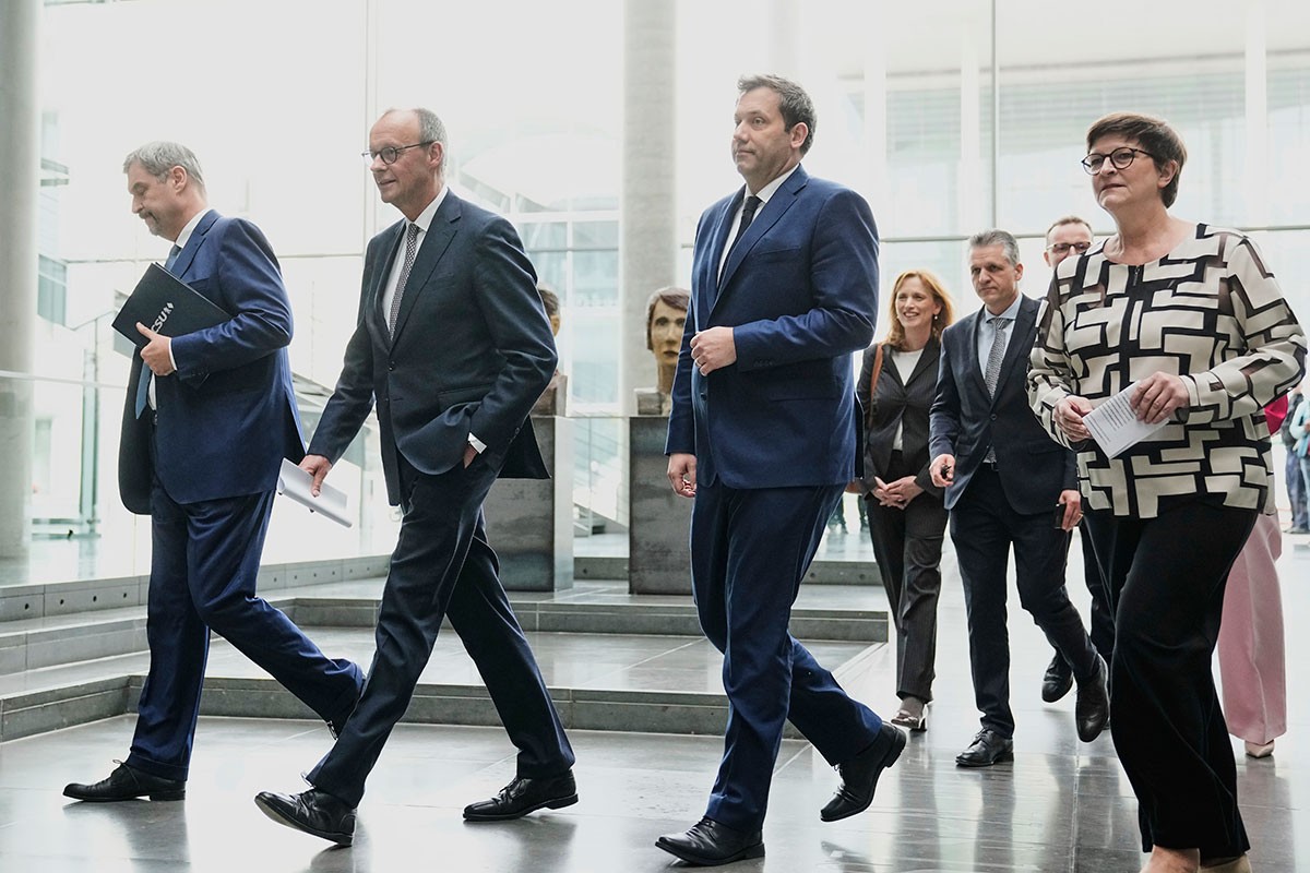 Merc planira oporavak Njemačke, dok mu AfD diše za vratom