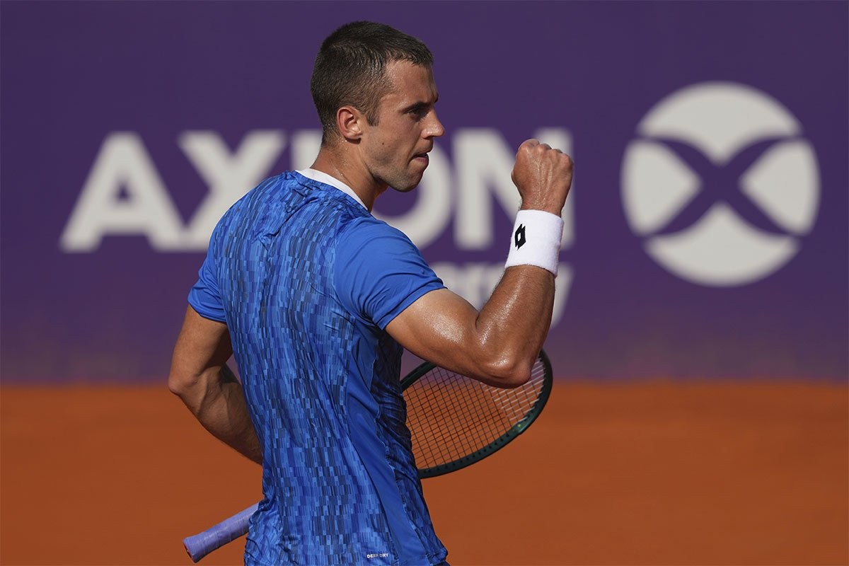 Laslo Đere u glavnom žrijebu ATP turnira u Barseloni