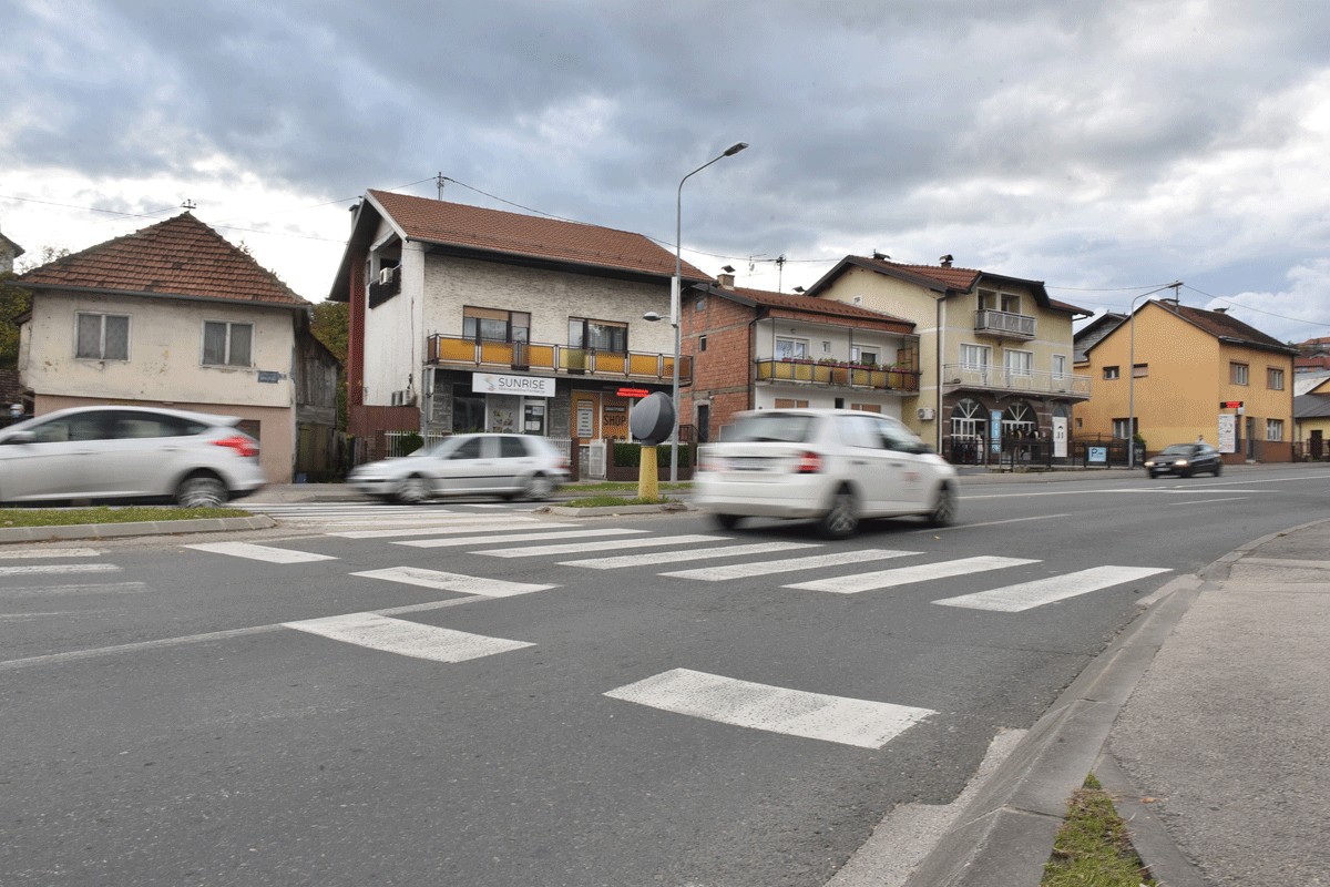 Manjak signalizacije i osvjetljenja povećava rizik za pješake