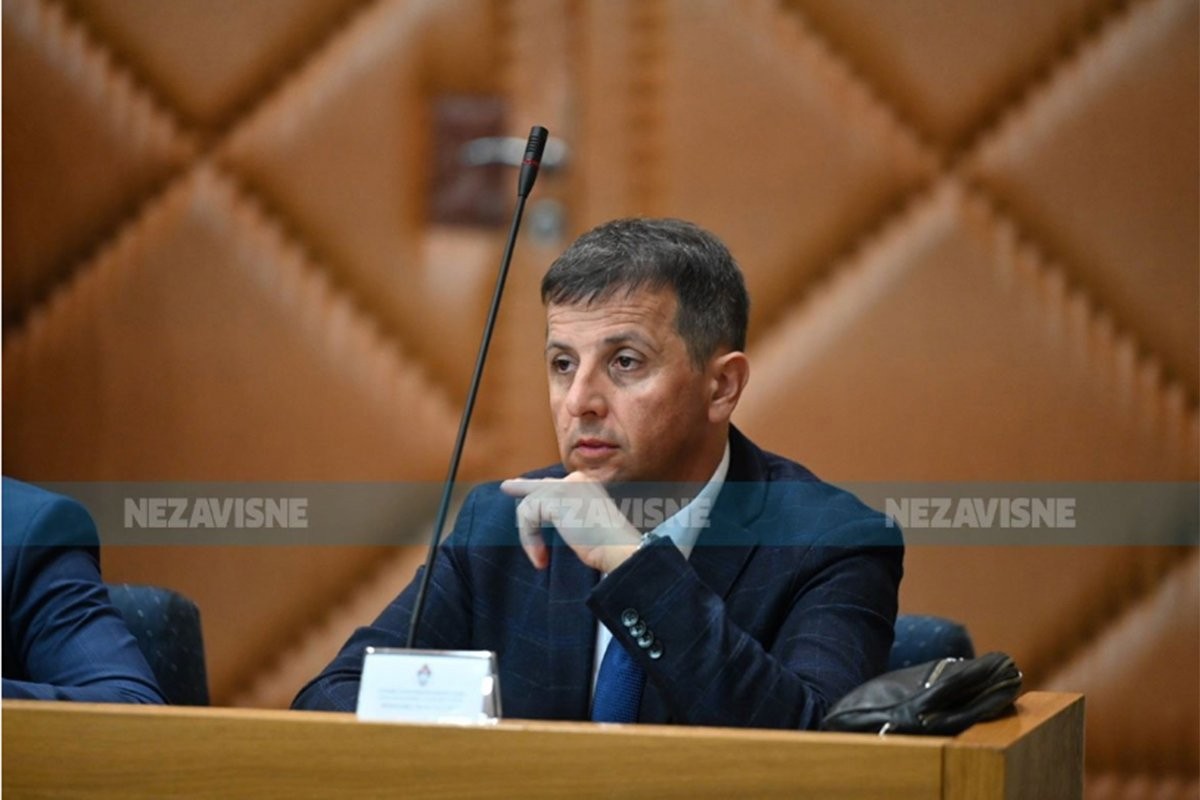Nebojša Vukanović se povlači iz javnosti