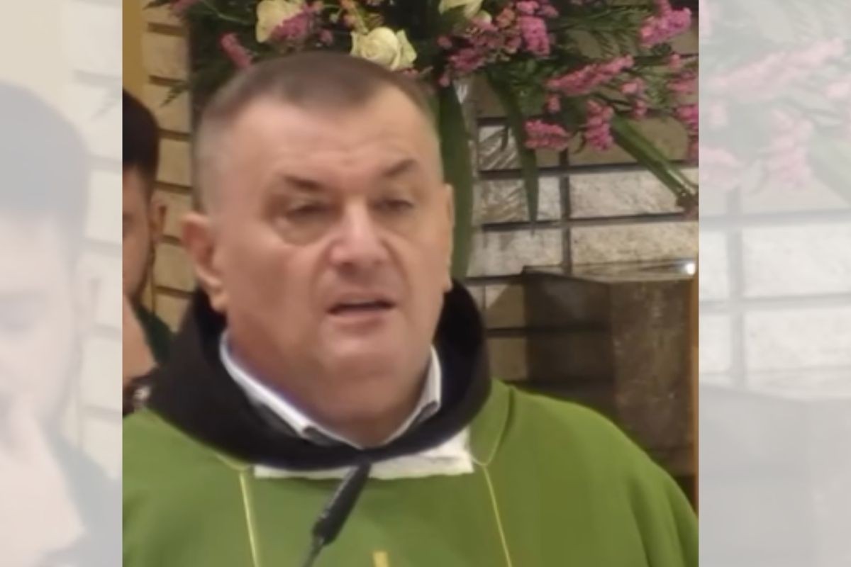 Župnik iz Mostara prozvao muškarce i postao hit (VIDEO)