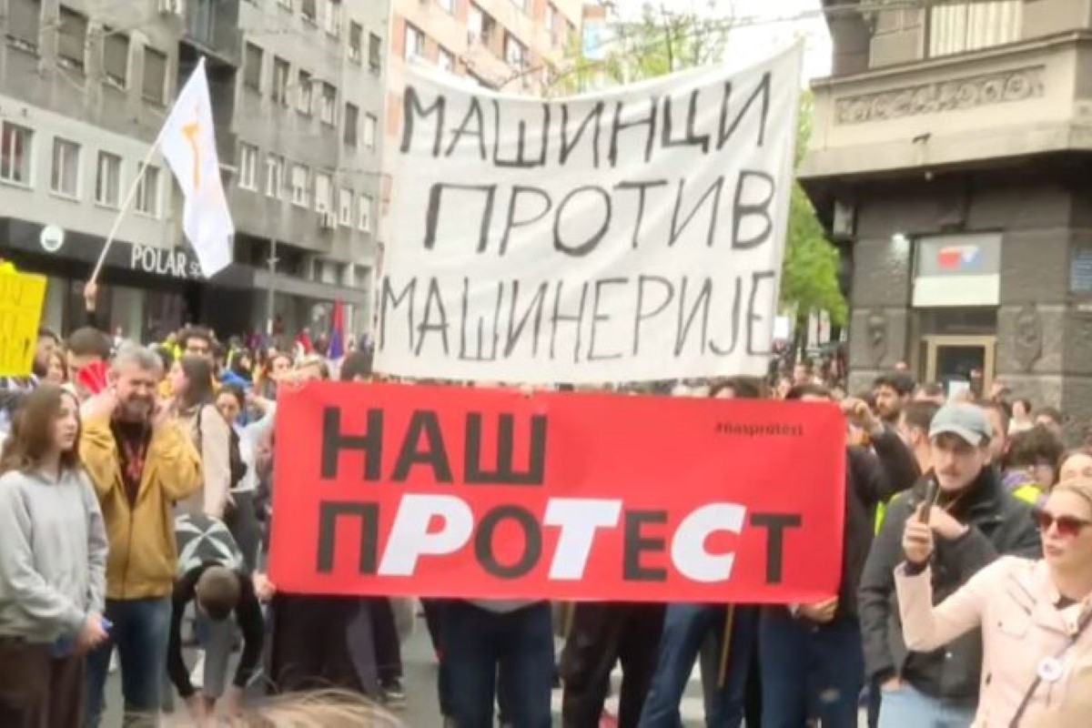 Studenti u blokadi potvrdili da ostaju ispred RTS-a