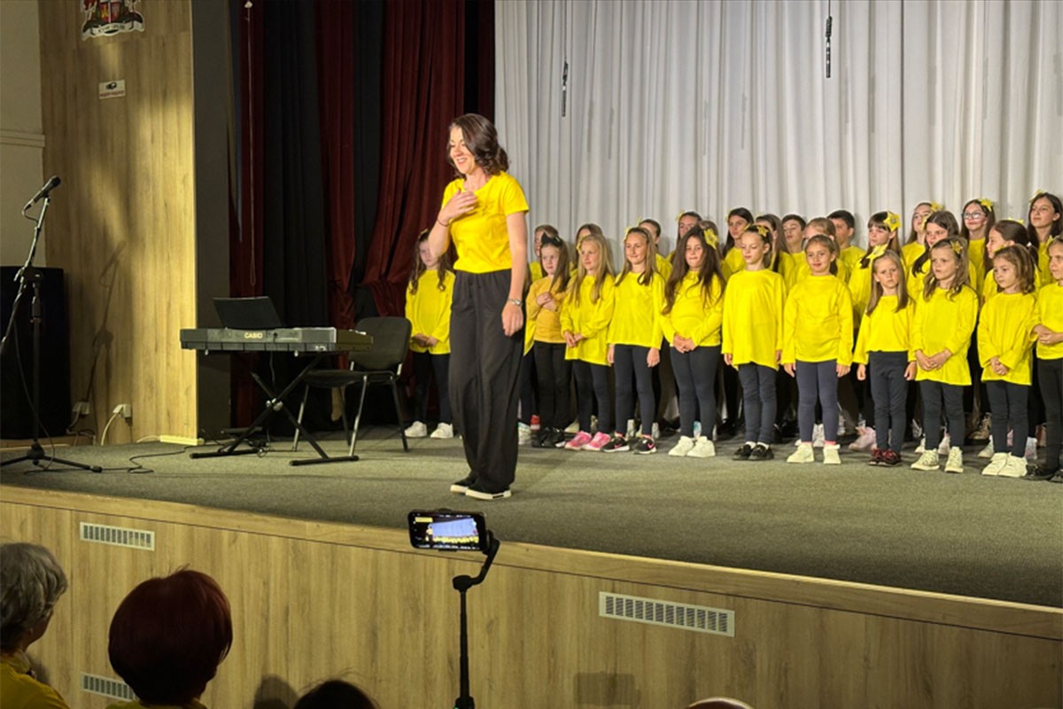 Održan koncert dječijeg hora "Zvjezdice"