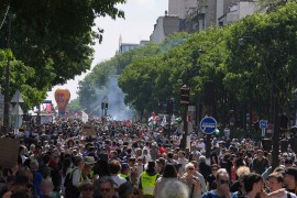 Prvomajski protesti u Francuskoj: Povrijeđeni policajci, više osoba ...