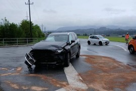 Austrijanka udarila u minibus vozača iz BiH, petoro povrijeđenih